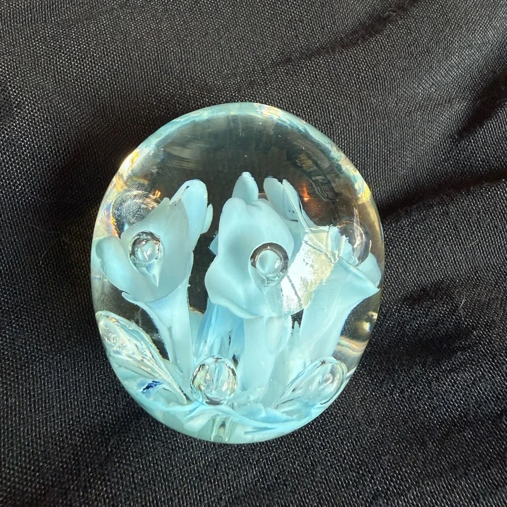 VTG JOE ST CLAIR Glass PAPERWEIGHT 2 3/4”  Signed Blue Floral Bubble (CB1)